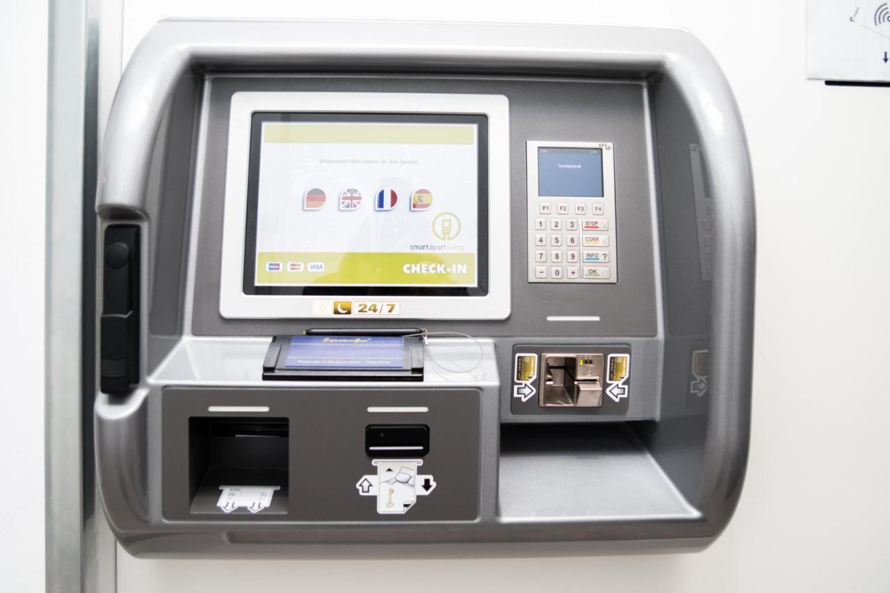 Smart Nano Living - Wien Hauptbahnhof - Self Check-In ภายนอก รูปภาพ