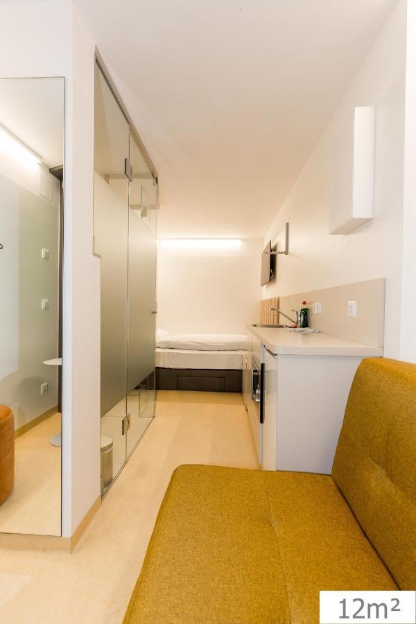 Smart Nano Living - Wien Hauptbahnhof - Self Check-In ภายนอก รูปภาพ
